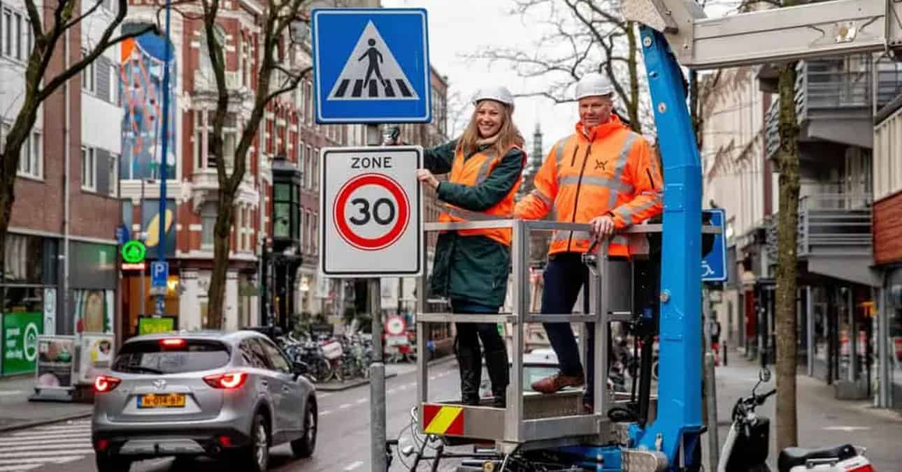 Witte de Withstraat safer after speed reduction to 30 km/h