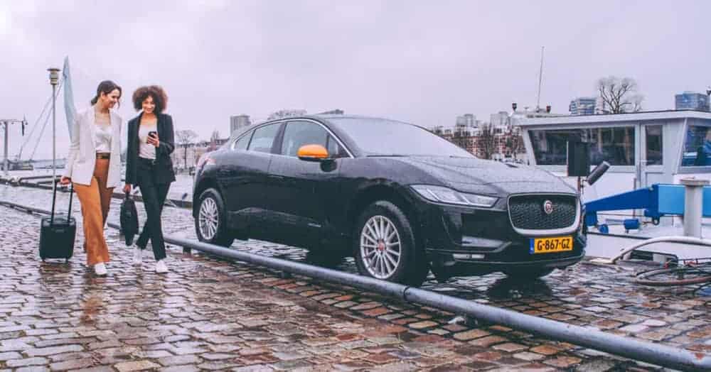 SIXT share launches electric carsharing service in Rotterdam