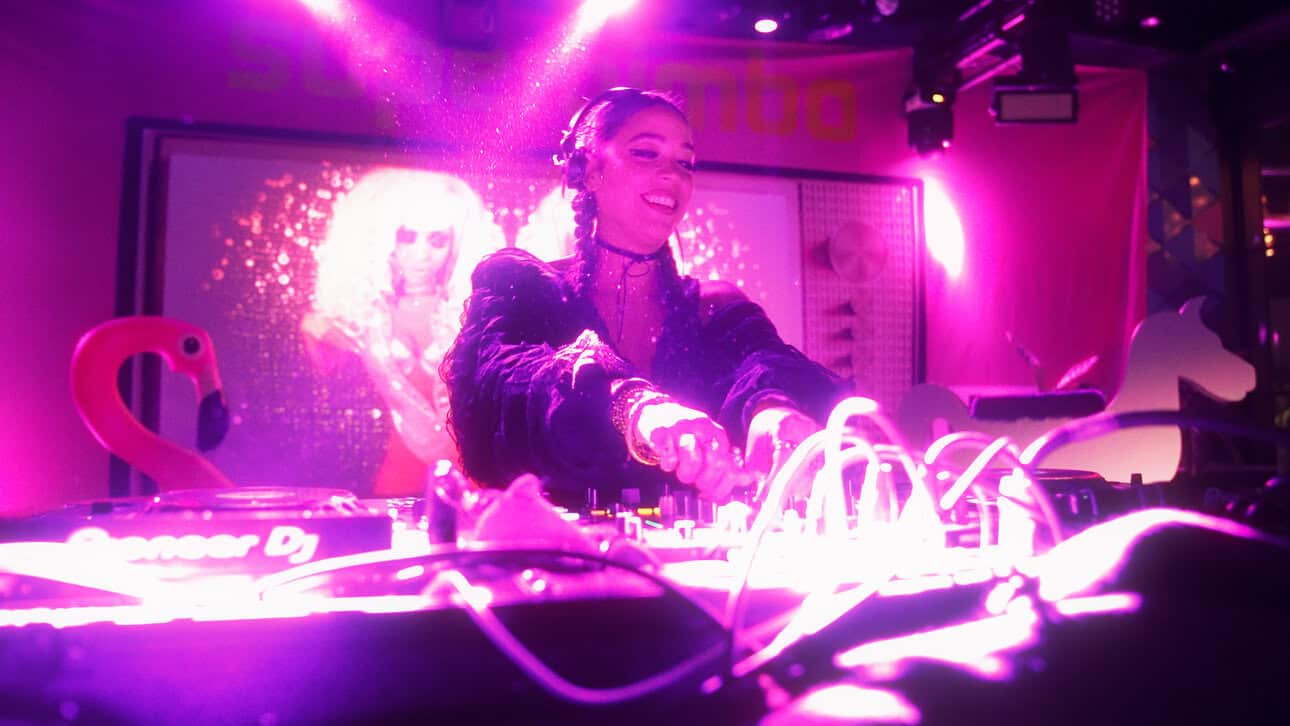 Superbimbo returns to The Boathouse in Rotterdam on 11 October with house classics, live acts and a bold dress code.