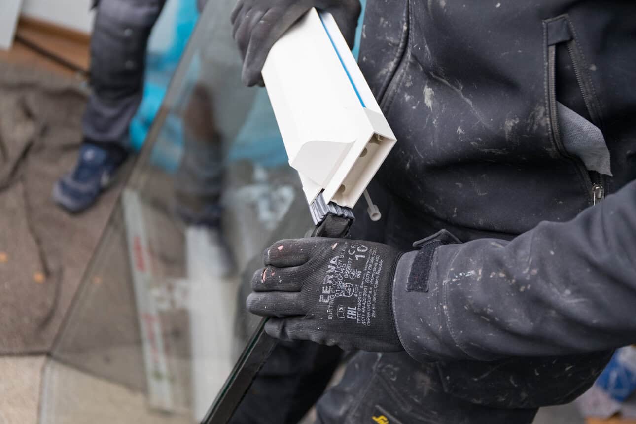Rotterdam extends its simplified insulation subsidy for apartment VvE’s until March 2027. Up to €3,000 per unit available for approved upgrades.