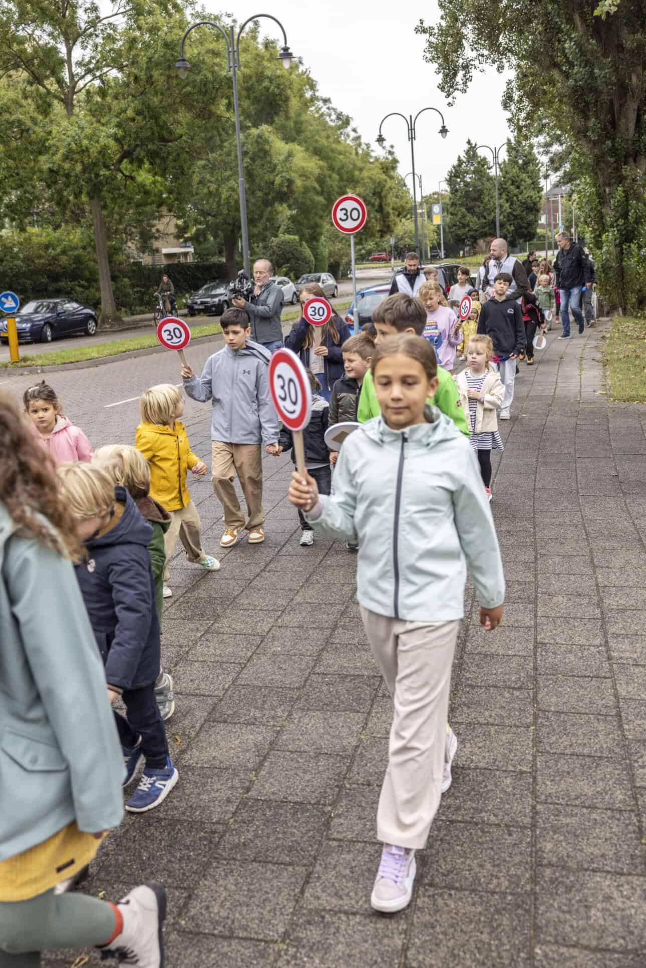 Rotterdam expands its 30 km/h zones with new street adjustments in several districts this autumn, aiming to improve traffic safety across the city.