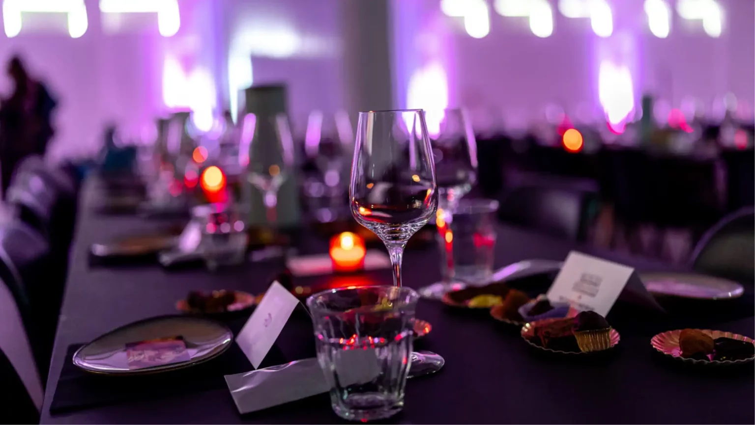 Experience Cinema Culinair in Rotterdam, where film and fine dining merge. Taste each dish exactly as it appears on screen.