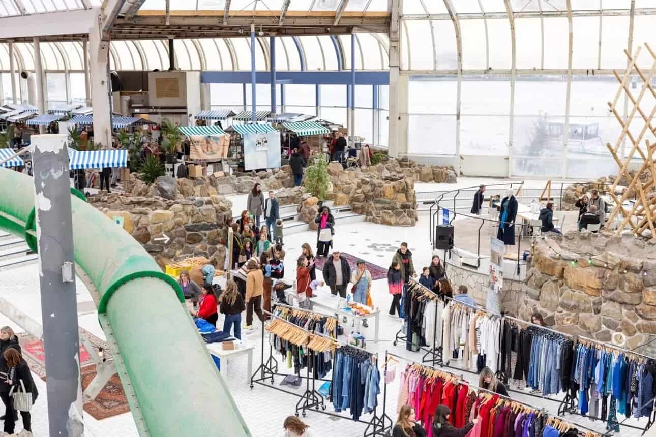 F*ck Black Friday: Changez brings circular shopping to BlueCity Changez at BlueCity Rotterdam swaps Black Friday for clothing swaps, repair cafés, circular workshops and a sustainable Christmas market.