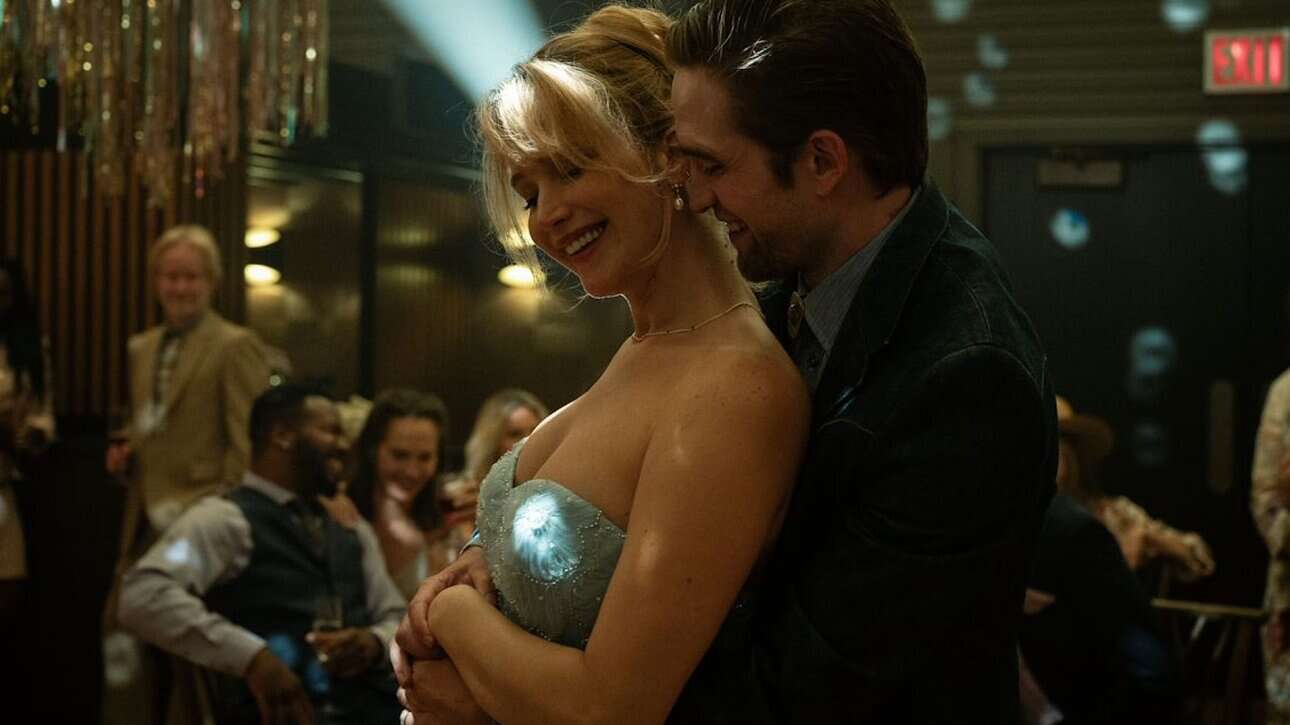 Lynne Ramsay’s Die My Love arrives in Rotterdam, with Jennifer Lawrence blazing through a thorny tale of new motherhood, rural isolation, and a soundtrack that stings.