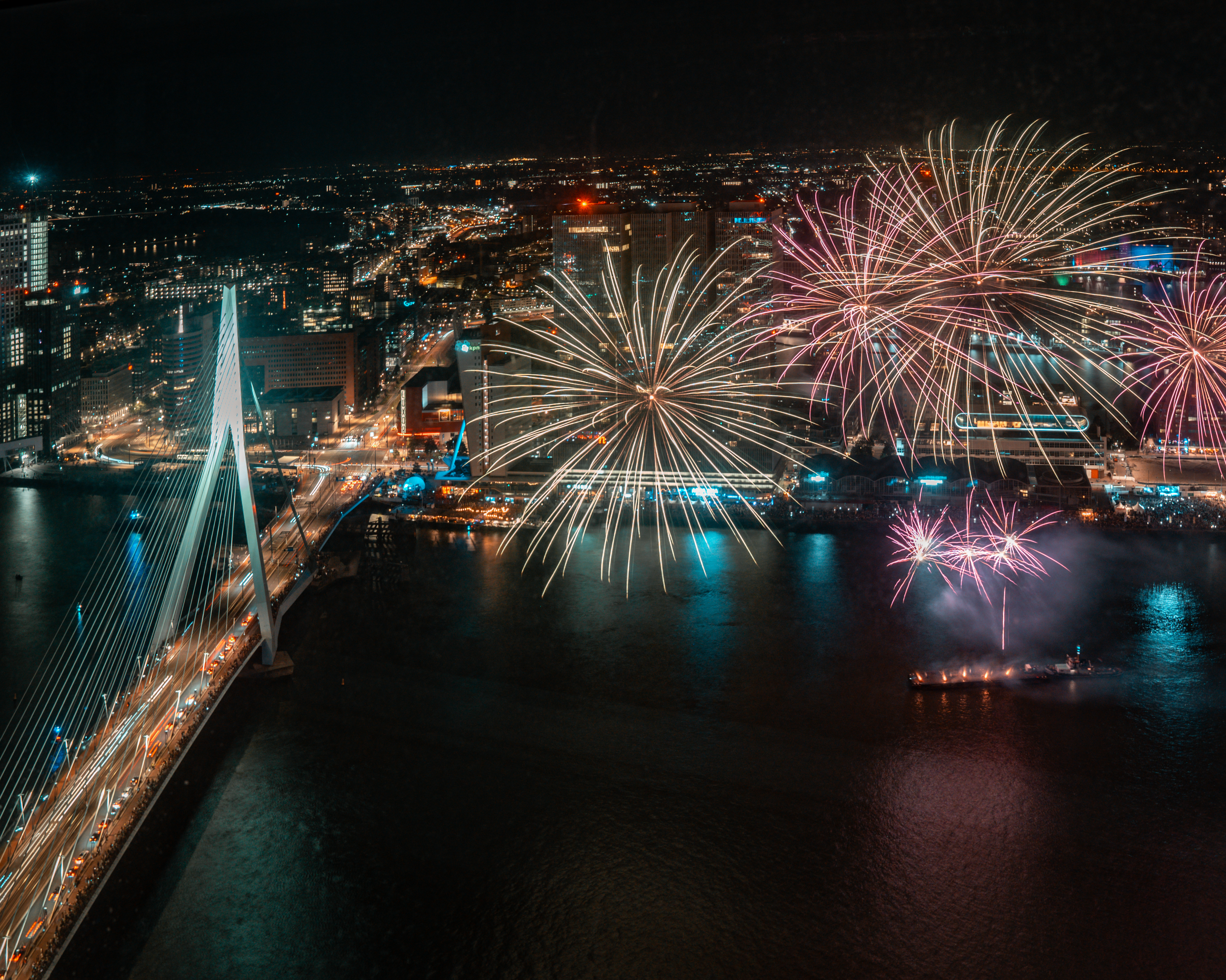 New Year’s Eve at Skybar Celest in De Zalmhaven offers views of Rotterdam’s National Fireworks, drinks, bites and music high above the Erasmus Bridge.