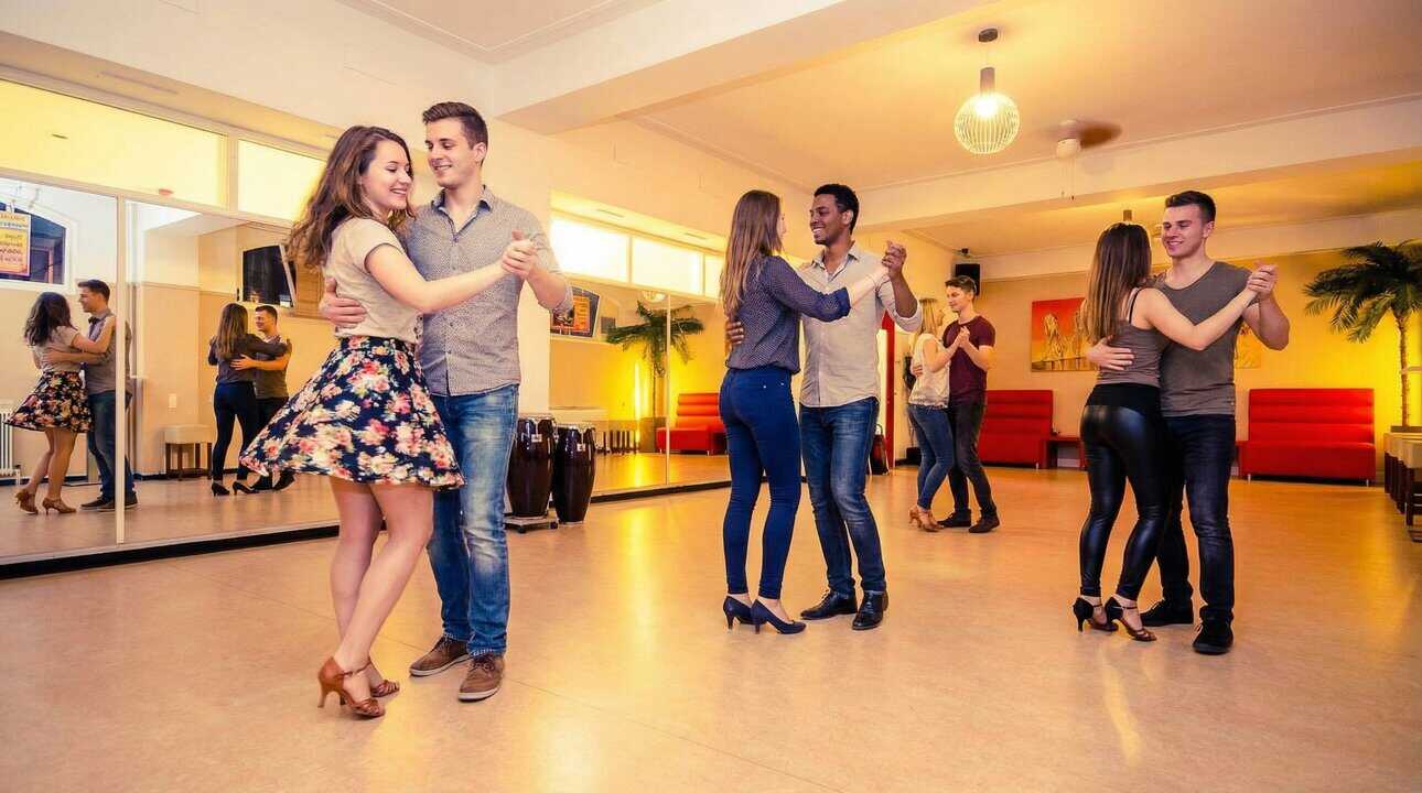 Typical Tropical opens january 2026 in Rotterdam with LatinXpress at Grounds, intensive salsa and bachata beginners’ courses and a free LatinCafé Dox at Café Dox.
