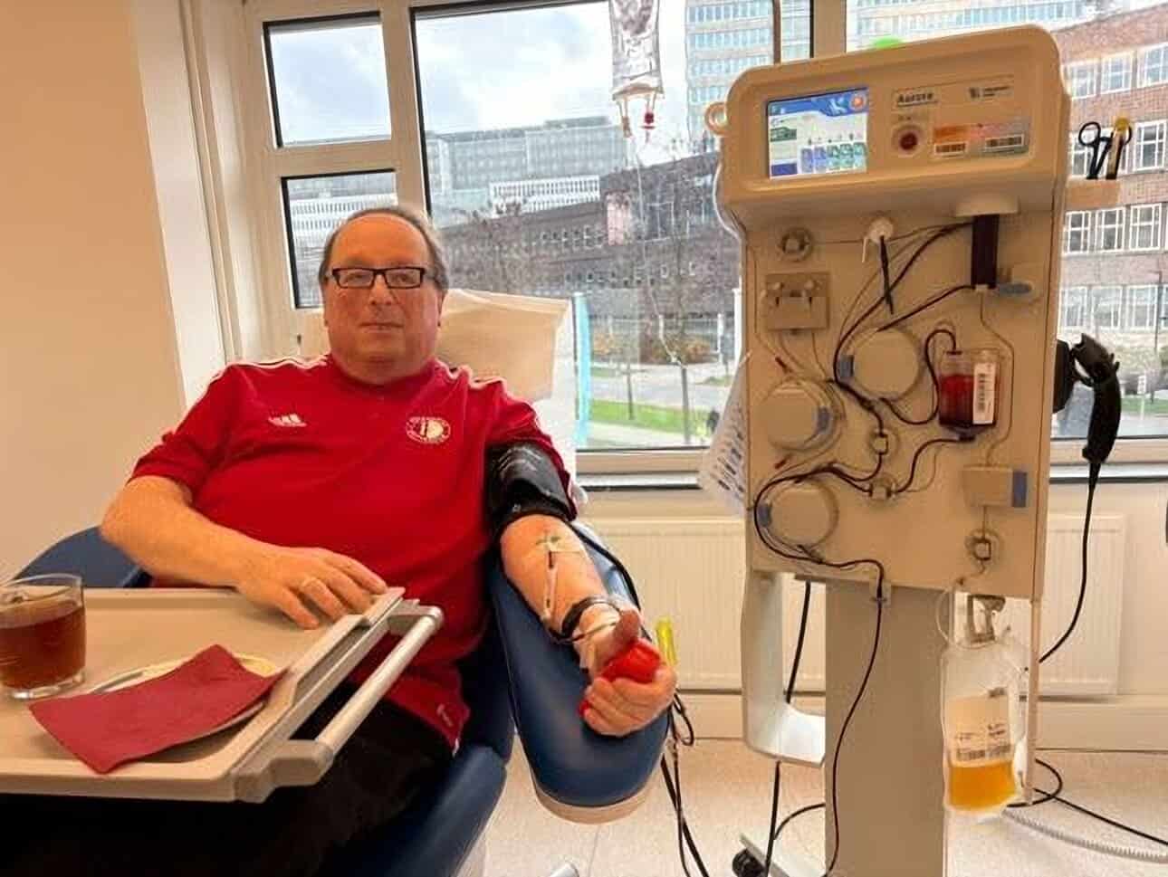 Sanquin Rotterdam marked a milestone as Henk Leeuwangh donated plasma for the 500th time, highlighting how blood and plasma donations support patients in the Netherlands.