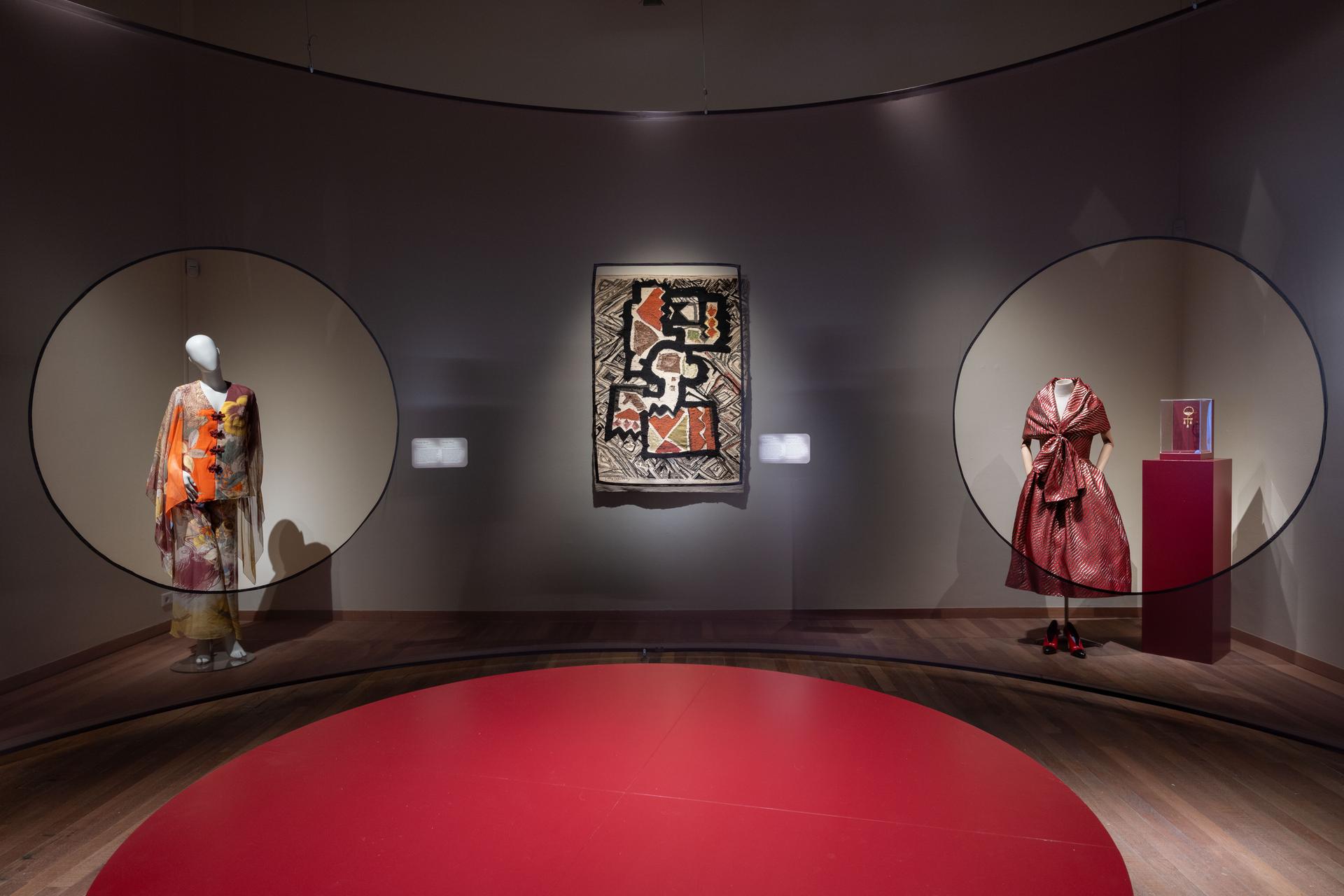 From left to right: Hanae Mori, Safia Farhat, Jeanne Lanvin © Michelle Muus Fotografie