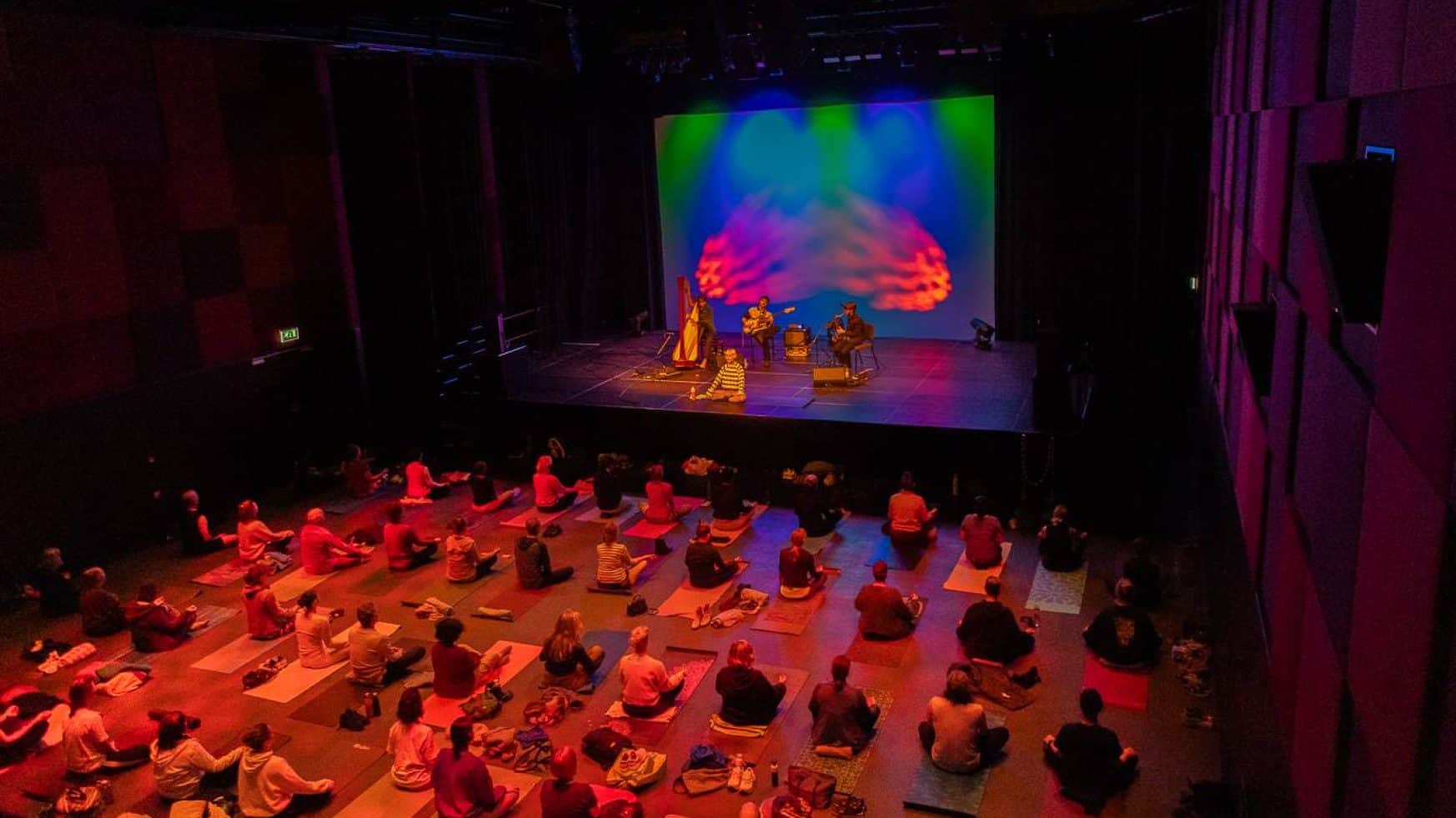 Jazz Yoga Rotterdam at LantarenVenster combines a 90-minute yoga session with live Codarts jazz, led by Suzanne Kipping in zaal 1 on the Kop van Zuid.