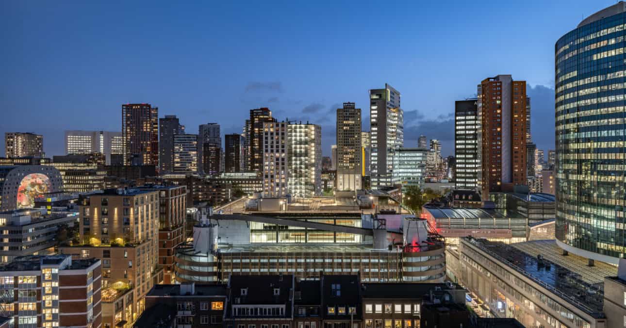Papagayo hosts rooftop salsa and bachata at AIR Offices on 25 July, with DJs, a workshop and views across Zomercarnaval Rotterdam.