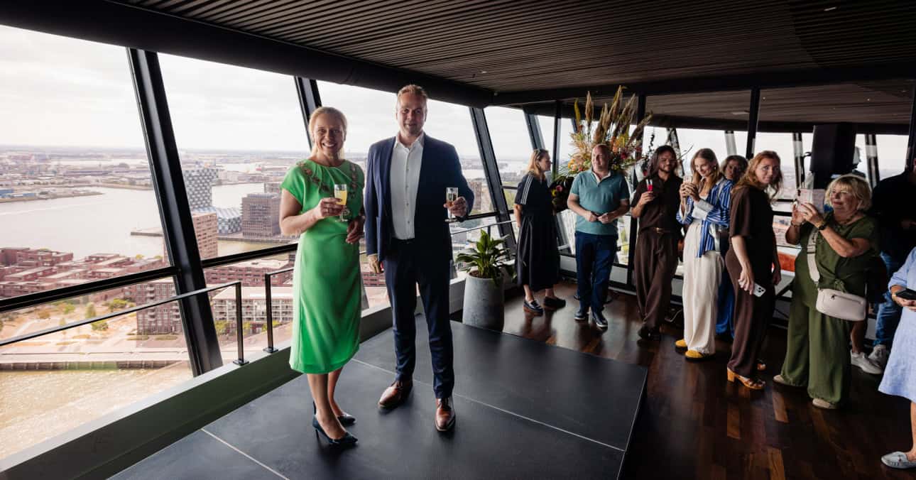 Mayor Carola Schouten has officially reopened the Euromast following an extensive renovation of the tower and its renewed brasserie.