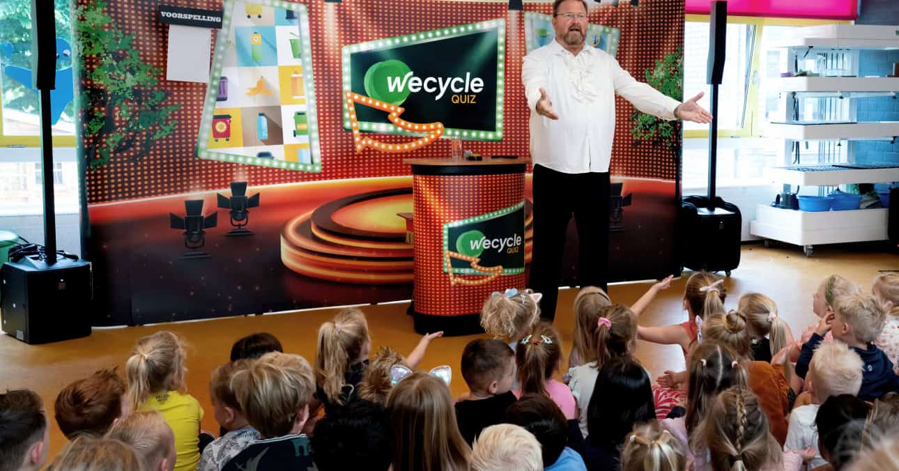 Around 200 Rotterdam pupils joined the Wecycle Quiz, learning why batteries and electrical waste should be collected separately and recycled.