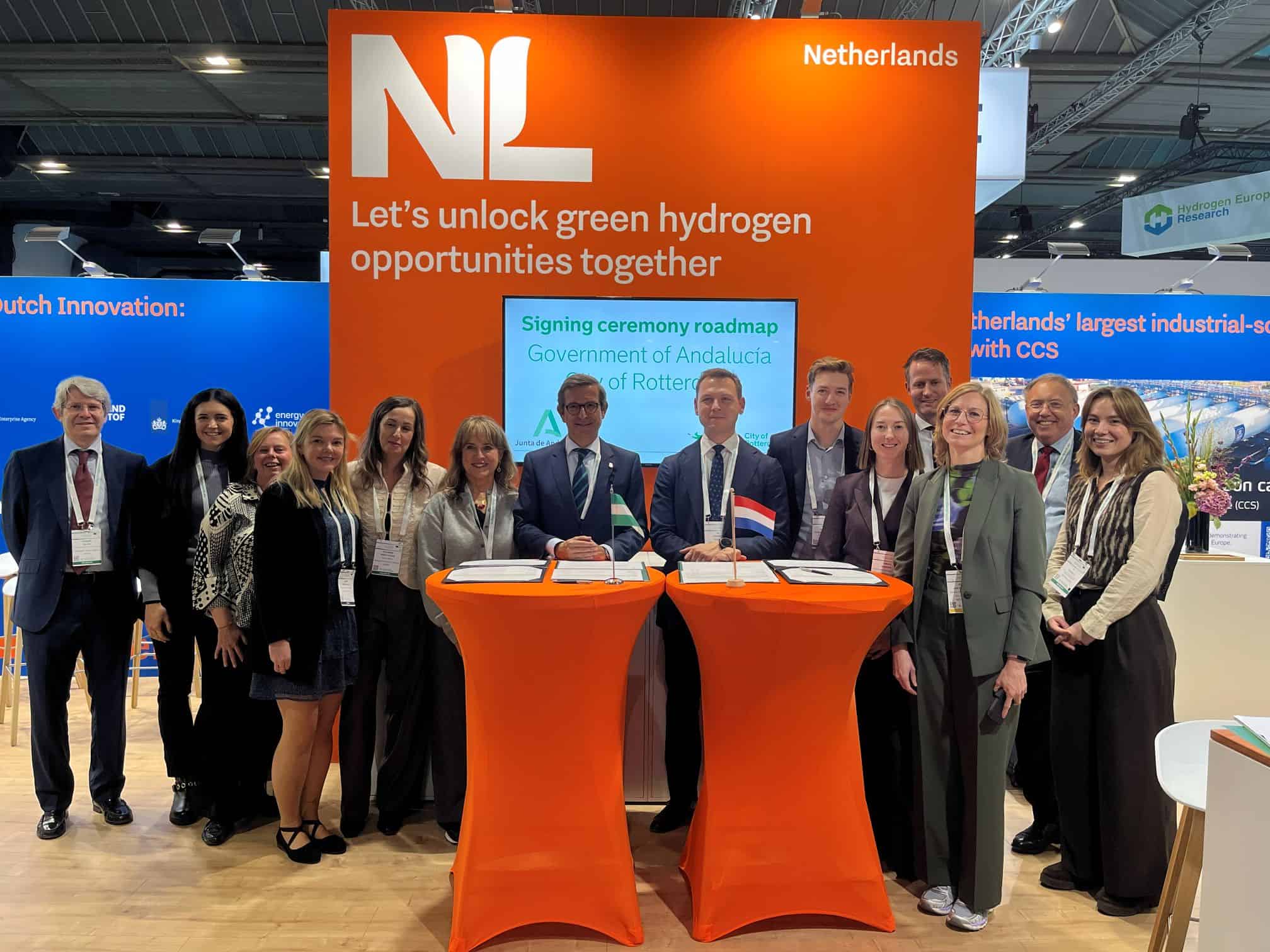 Rotterdam and Andalusia sign a green hydrogen roadmap through 2029, linking Spanish production plans with Rotterdam's port and industrial network.