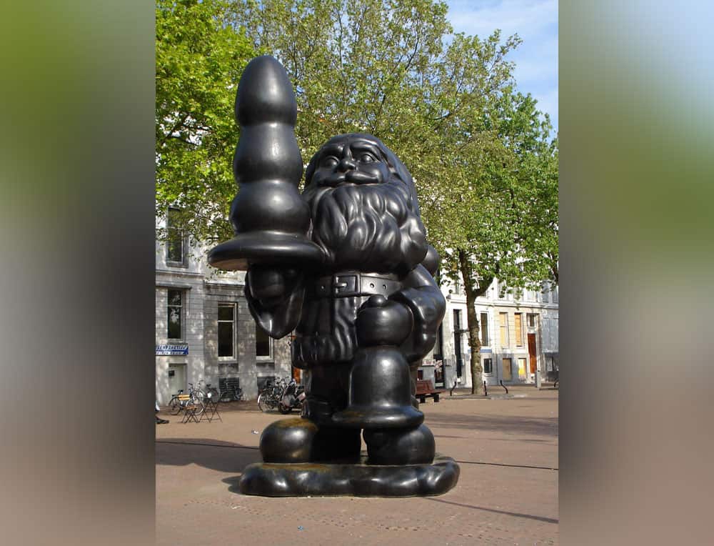 The Buttplug Gnome – Santa Claus Statue