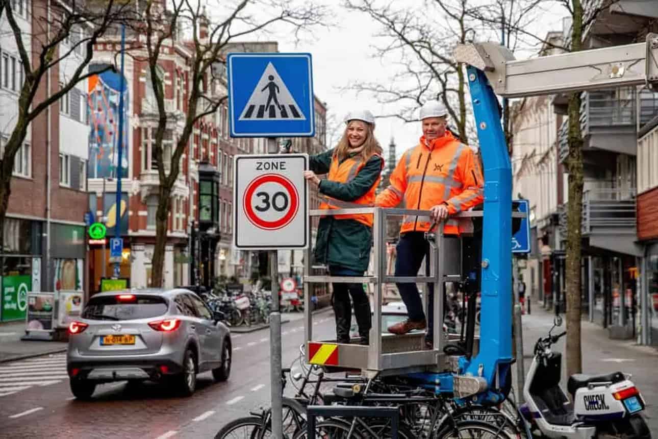 Witte de Withstraat in Rotterdam safer after speed reduction to 30 kilometres per hour