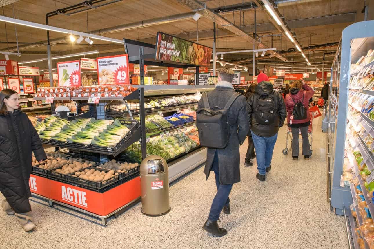Nederigheid Verenigde Staten van Amerika Taalkunde Reopening of Dirk supermarket Bentinckplein Rotterdam - RotterdamStyle.com