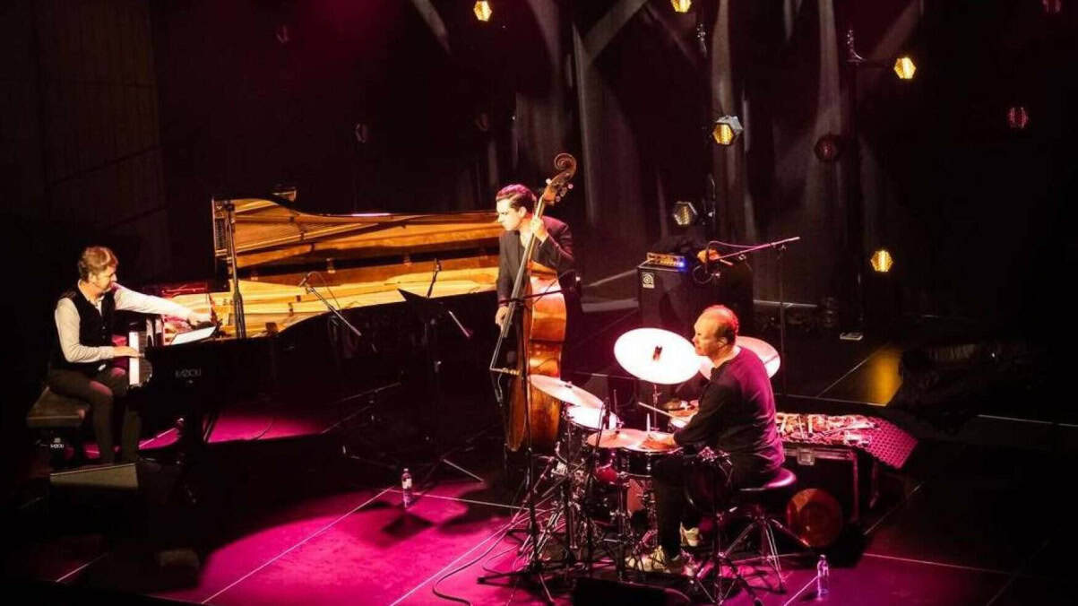 Click to enlarge Rembrandt Trio: tribute to Chick Corea