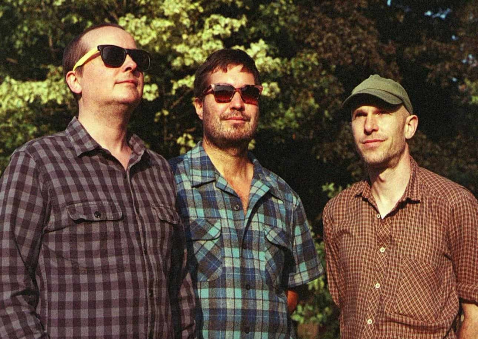 Click to enlarge The Wave Pictures